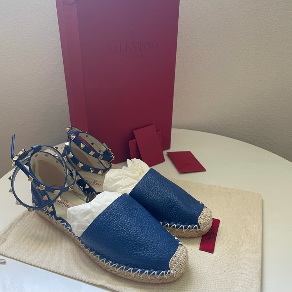 Sold ＄795 Valentino rockstud espadrille blue